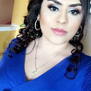 Meet your Posher, Yadira